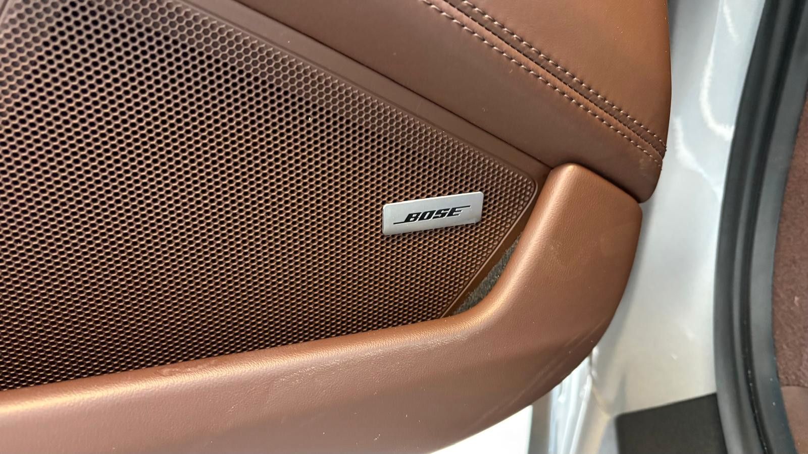 Fahrzeugabbildung Porsche 992 4 S/Lift/Vierradlenkung/Sonnendach/Voll!