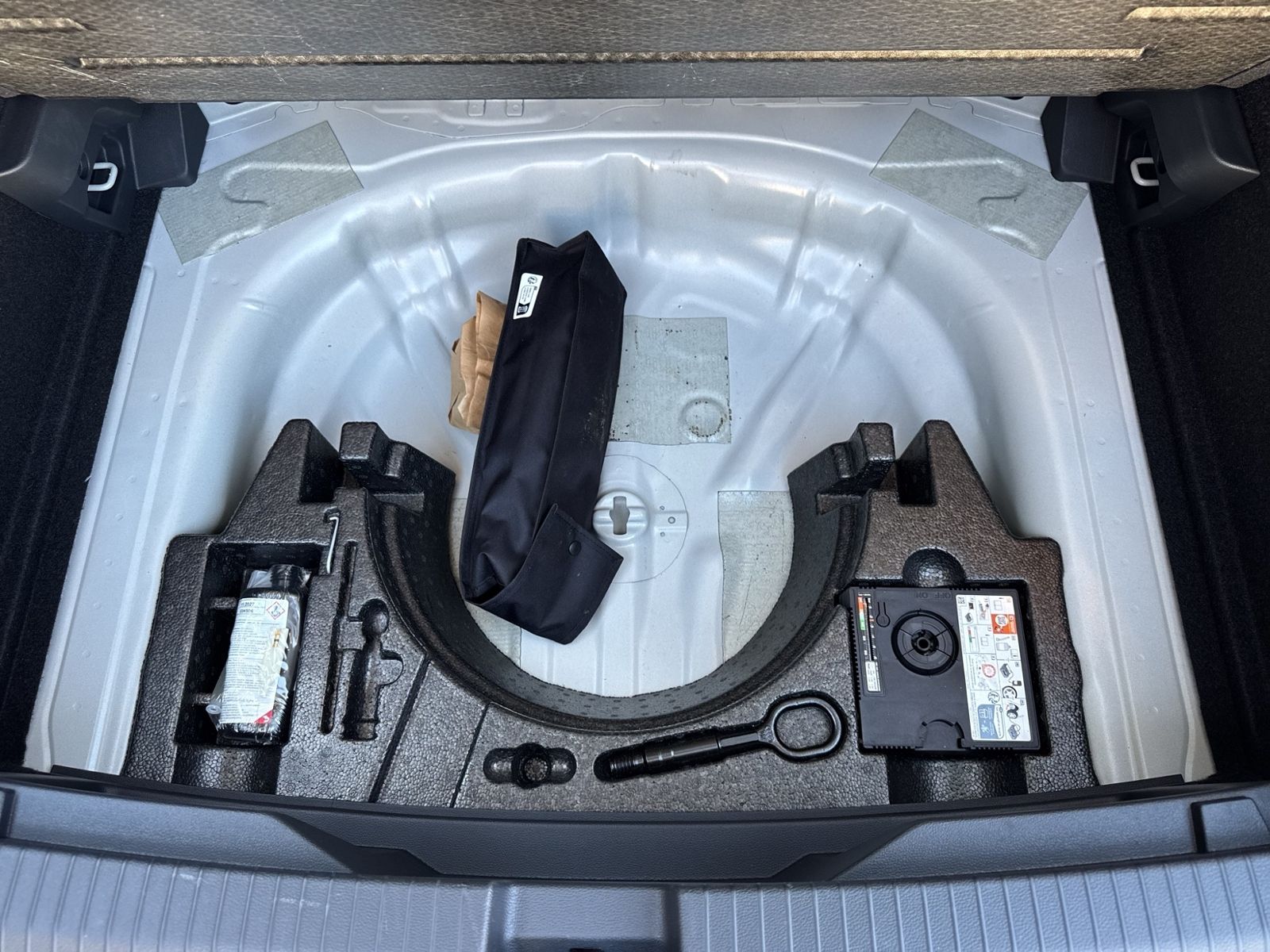 T-Roc 1.0 TSI R-Line, Climatronic, Navi Discover