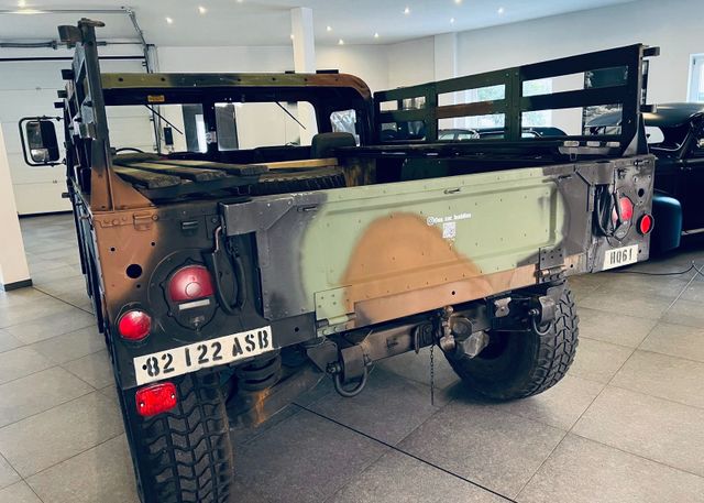 Fahrzeugabbildung Hummer Humvee H1  M998 mit TÜV und deutschen Papieren