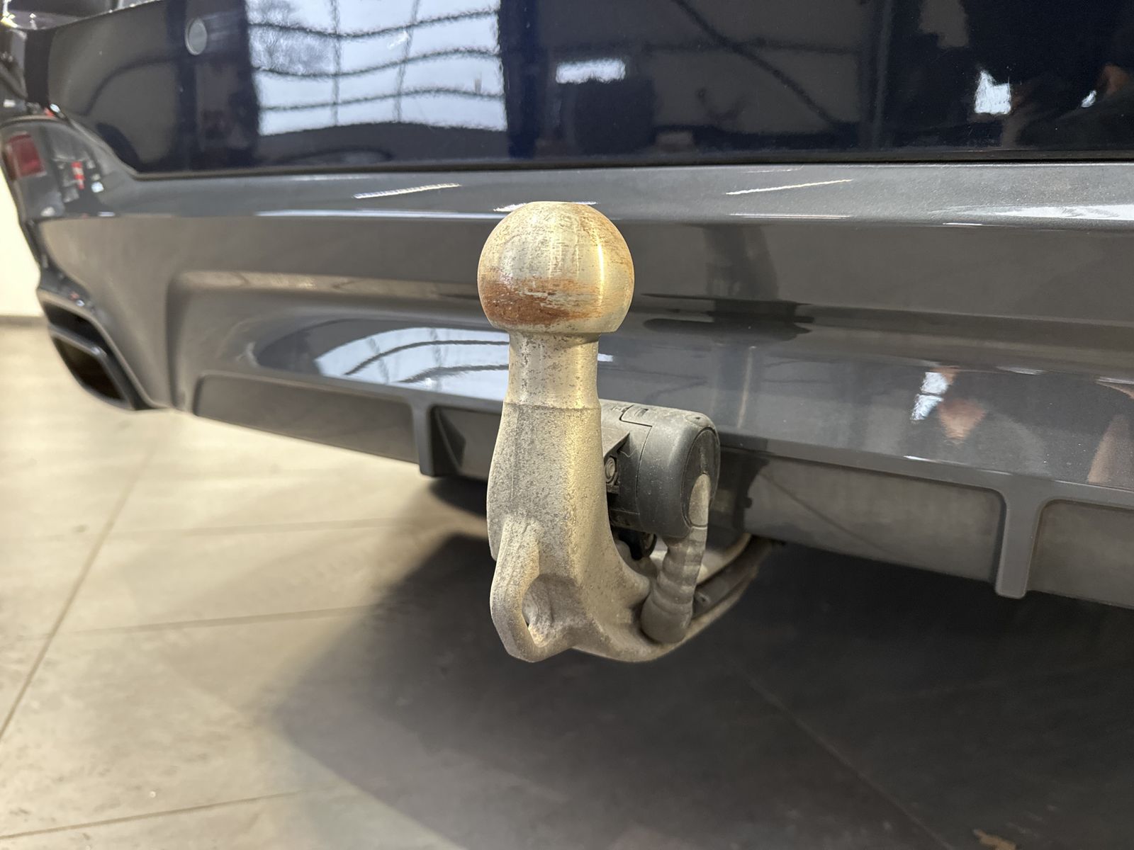 Fahrzeugabbildung BMW 530i Touring M-Sport NAV+LED+AHK+KAM+H&K+20ZO+VC