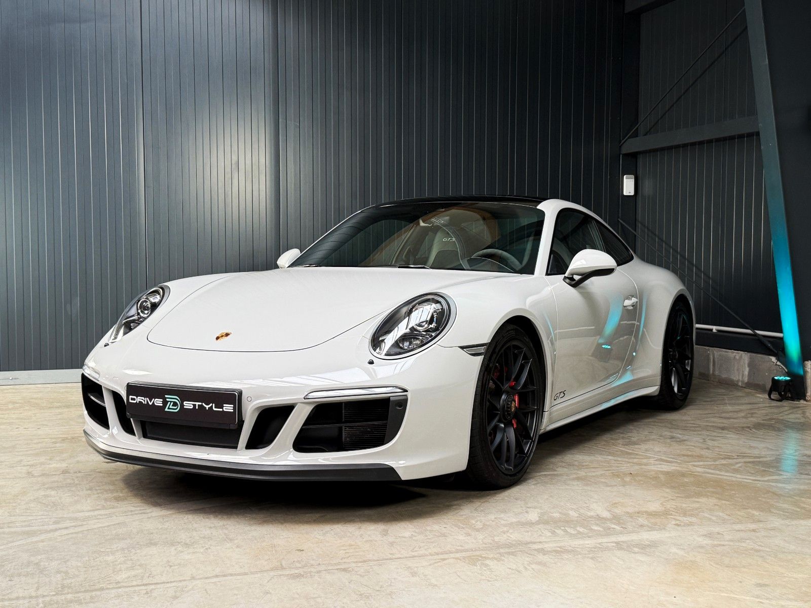 Fahrzeugabbildung Porsche 991 4 GTS + Lift + Vierradlenk + Appr. + Scheckh
