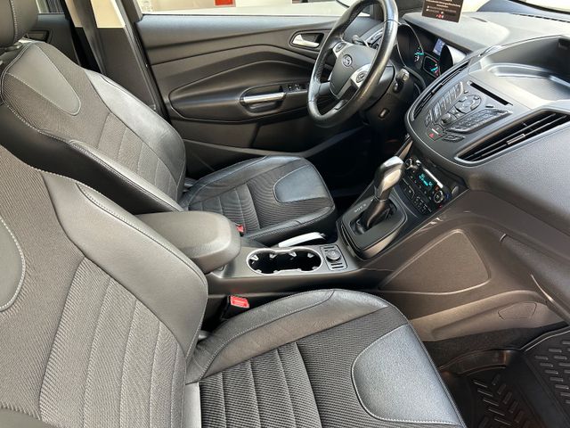 Fahrzeugabbildung Ford Kuga Titanium 1.5 Allrad Autom.+Navi+LM Allw.+BT