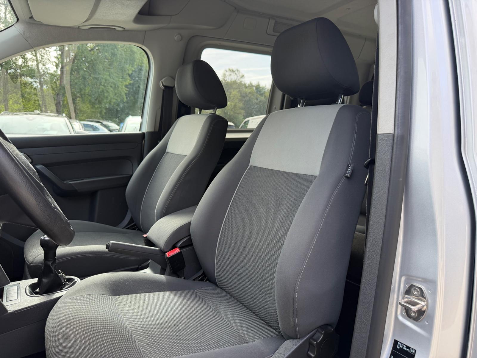 Volkswagen Caddy Kombi Trendline 7Sitze/Klima/Tempo/TÜVNeu