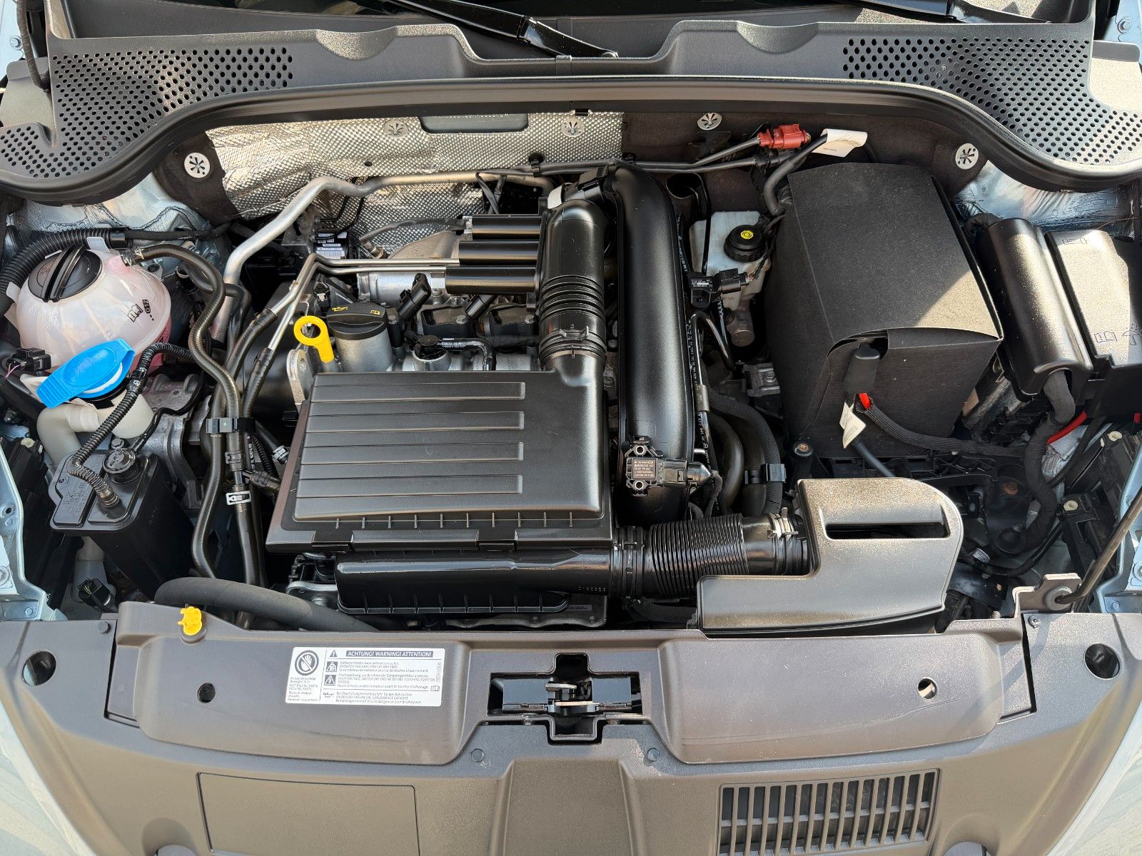 Fahrzeugabbildung Volkswagen Beetle Cabriolet SONDERM. DENIM AUTOM. SCHECKH.