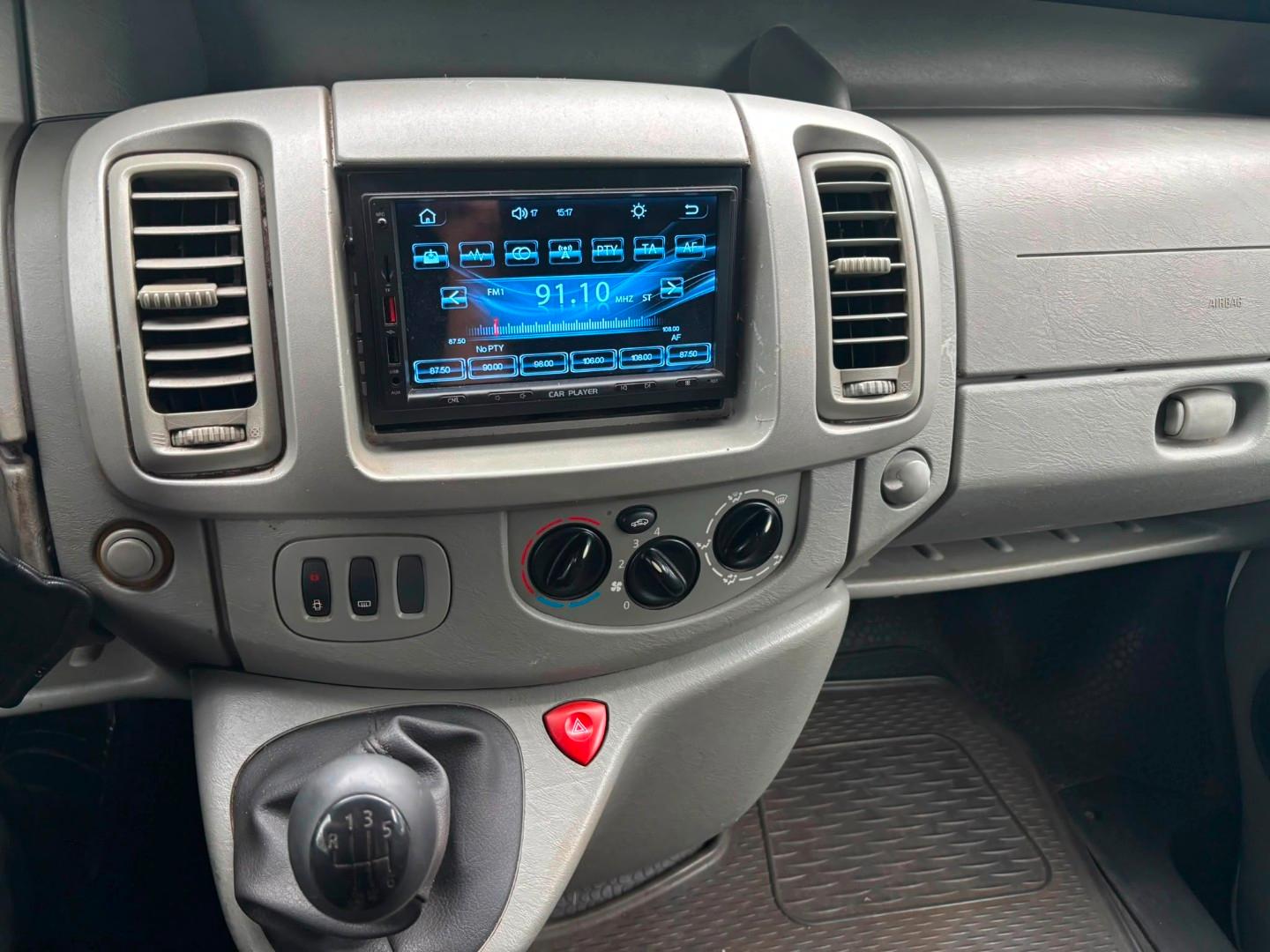 Renault Trafic 2008 — photo 12