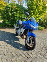 Yamaha FZS 1000 Fazer: R1-Power trifft Langstrecke TOP - YAMAHA FZ 1000