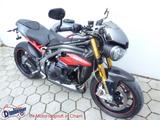 Triumph Speed Triple 1050 R + viel Zubehör =alles TOP - TRIUMPH SPEED TRIPLE 1050