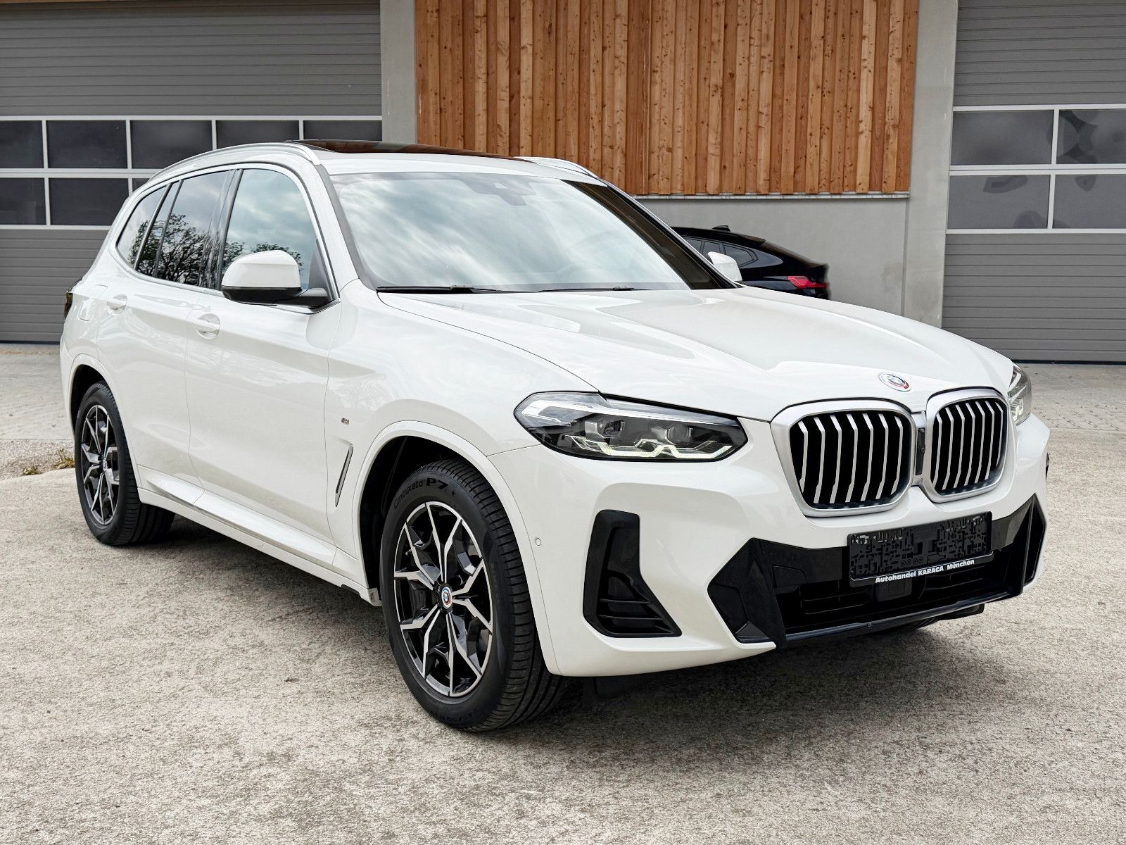 BMW X3 xDrive20d M Sport AHK Pano Memory ACC 1.Hand foto 3
