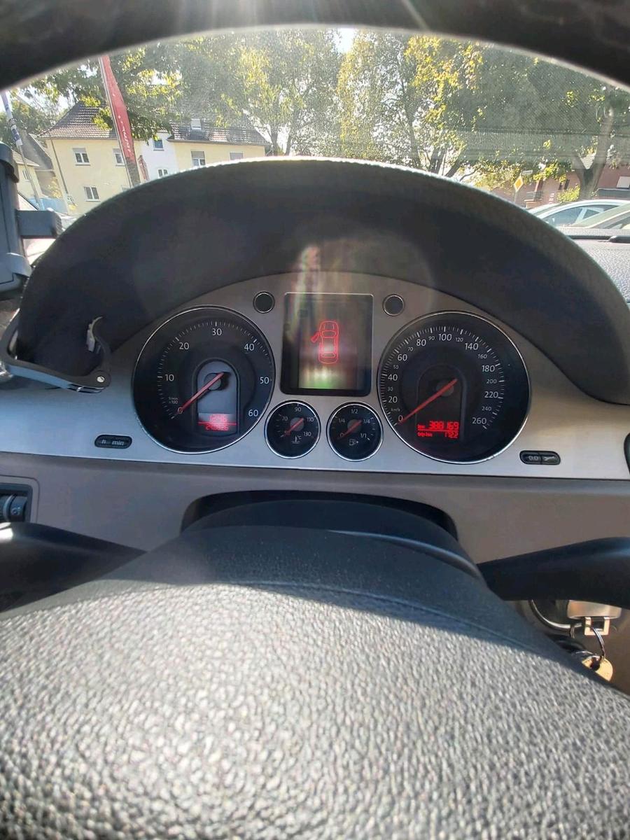 Volkswagen Passat 2007 — interior