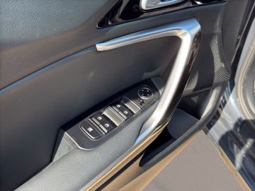 Kia Ceed 1.5 T DCT Vision Navi Sitzheizung Kamera