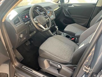 Volkswagen Tiguan - 9