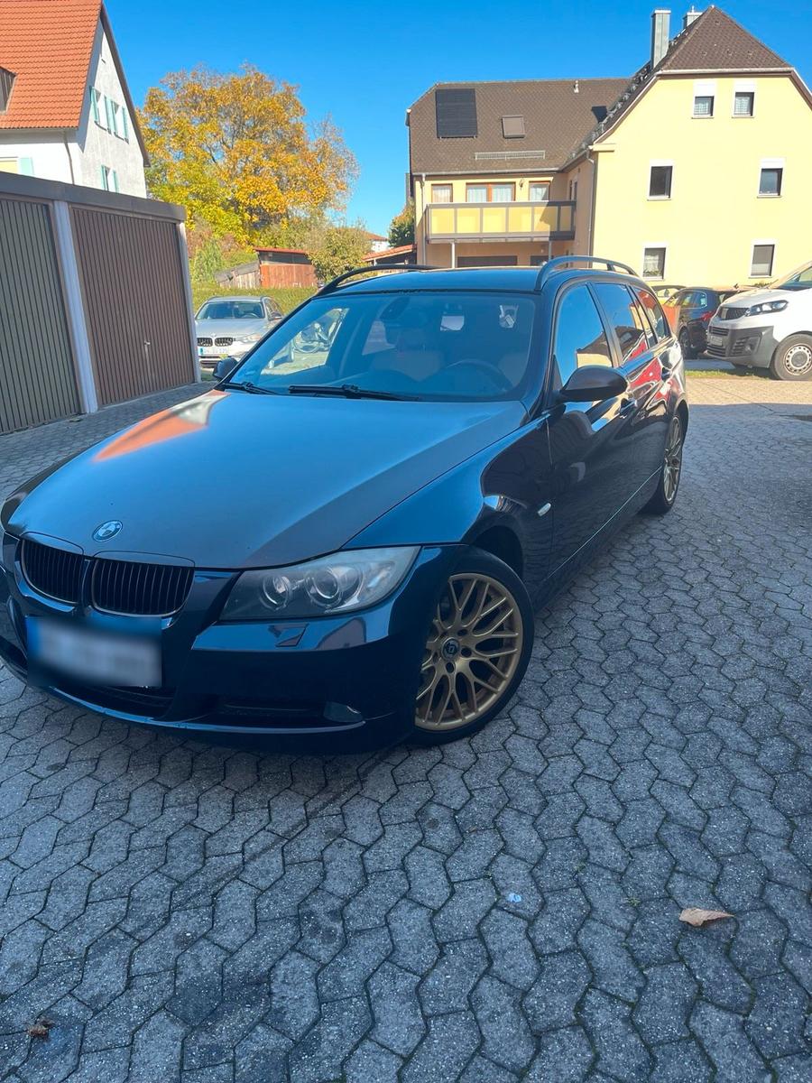 BMW 320