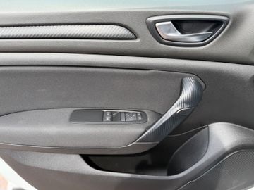 Renault Megane - 11