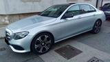Mercedes-Benz E 220 d AVANTGARDE Autom. AVANTGARDE - Mercedes-Benz E 220 mit Diesel-Antrieb: Taxi, Limousine