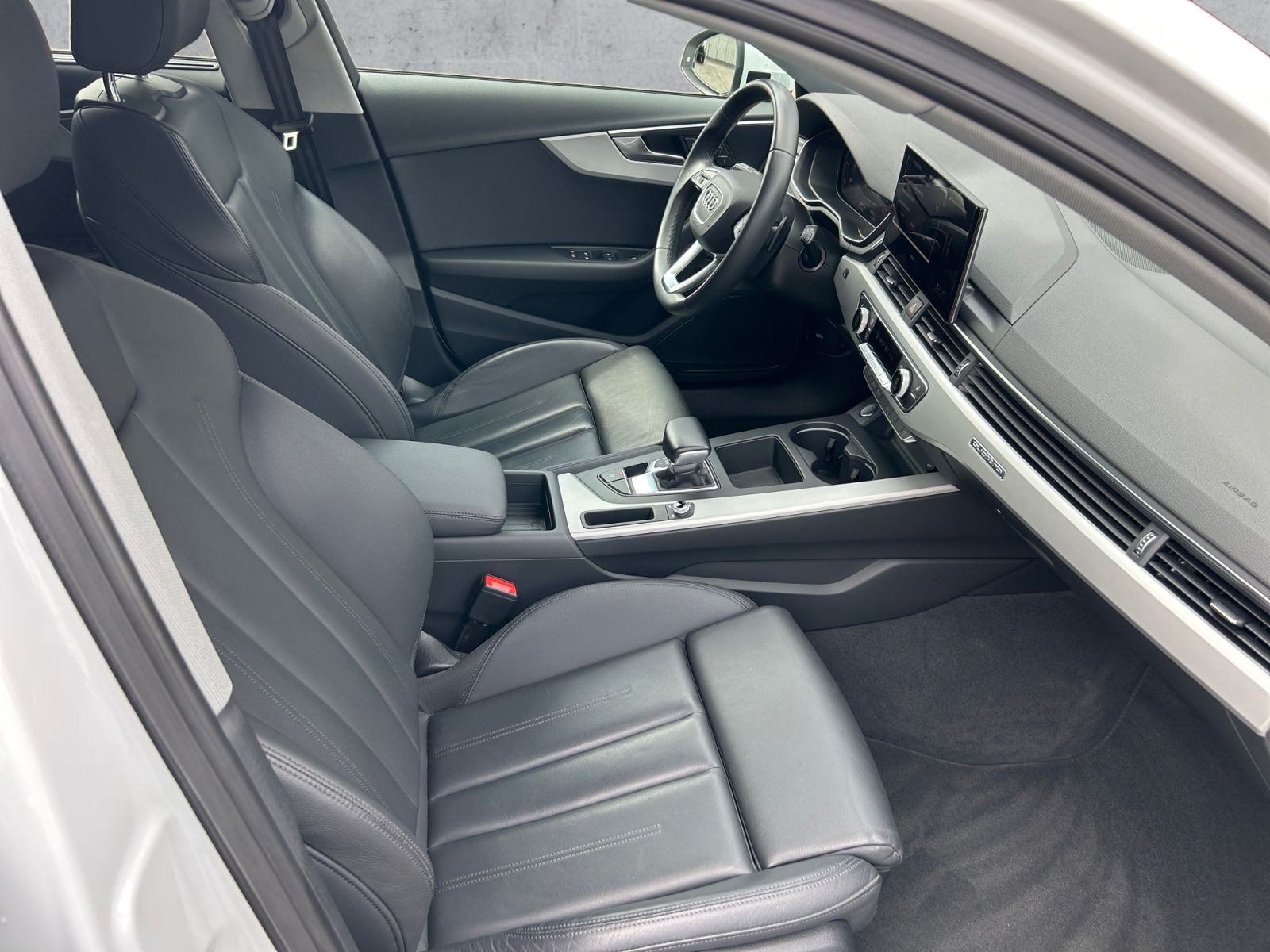 Audi A4 - Bild 13