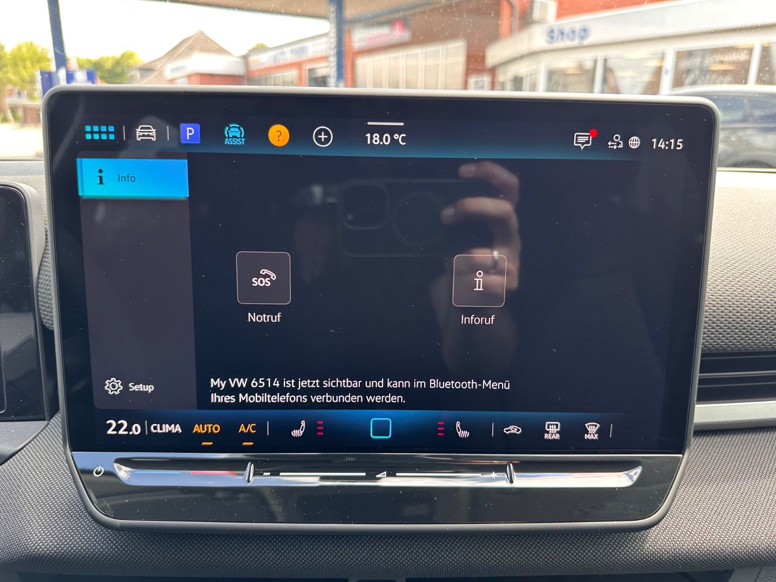 Fahrzeugabbildung Volkswagen T-Roc 1.5 eTSI DSG Life APP/ACC/LED/SHZG/PDC