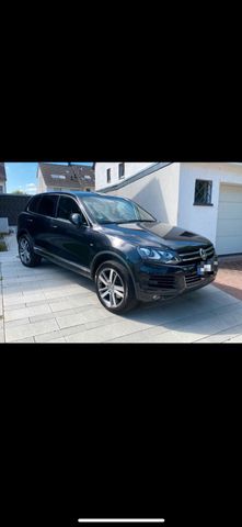 Volkswagen Touareg 4.2 TDI Exklusiv *Pano*...