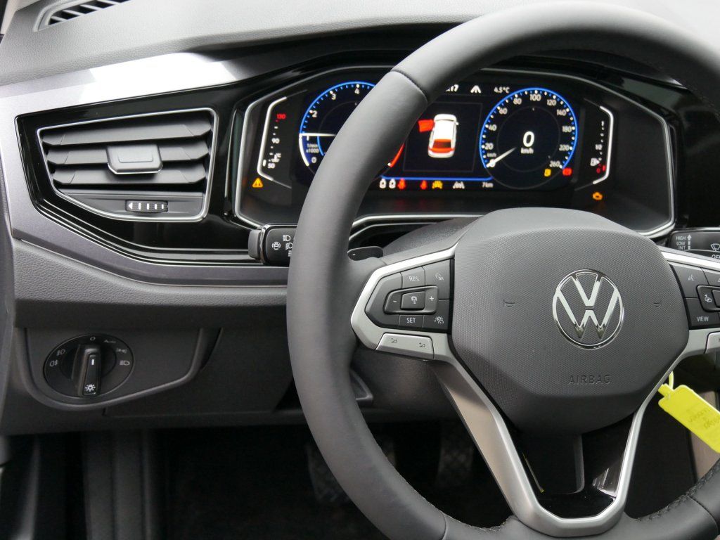 Fahrzeugabbildung Volkswagen Polo Style 1.0 TSI DSG Navi AHK