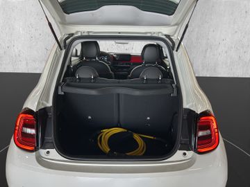 Fiat 500e 23,8kWh RED KAMERA CARPLAY PDC TOTWINKEL