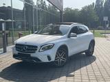 Mercedes-Benz GLA 180 Urban Line SHZ/PANO/Sport/AHK/RFK - Mercedes-Benz GLA 180 in Duisburg