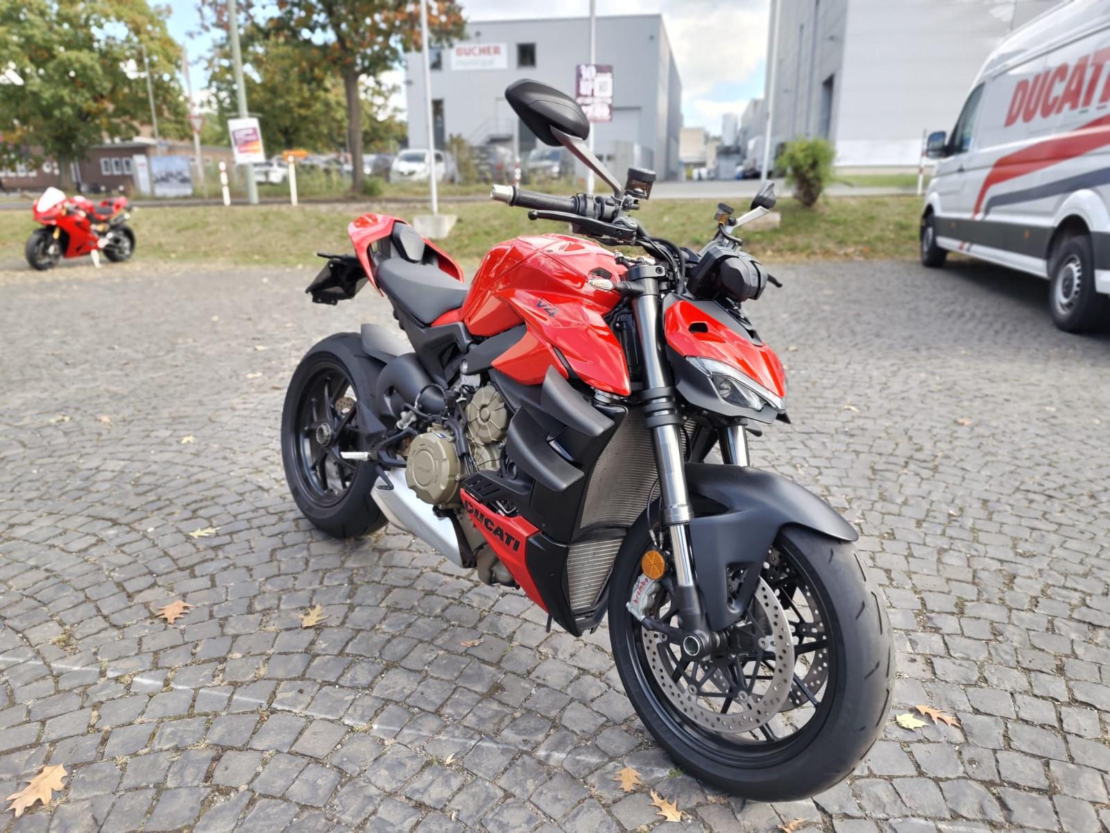 Ducati Streetfighter V4