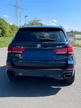 BMW X5 xDrive35i -7 Sitze,TV,M-Paket,Monitoren hinte - BMW X5 mit Benzin-Antrieb: Xdrive 35i