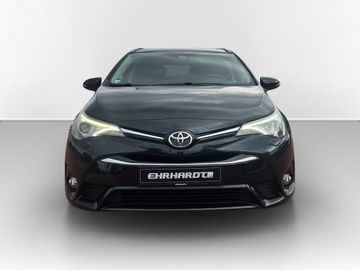 Toyota Avensis - 2