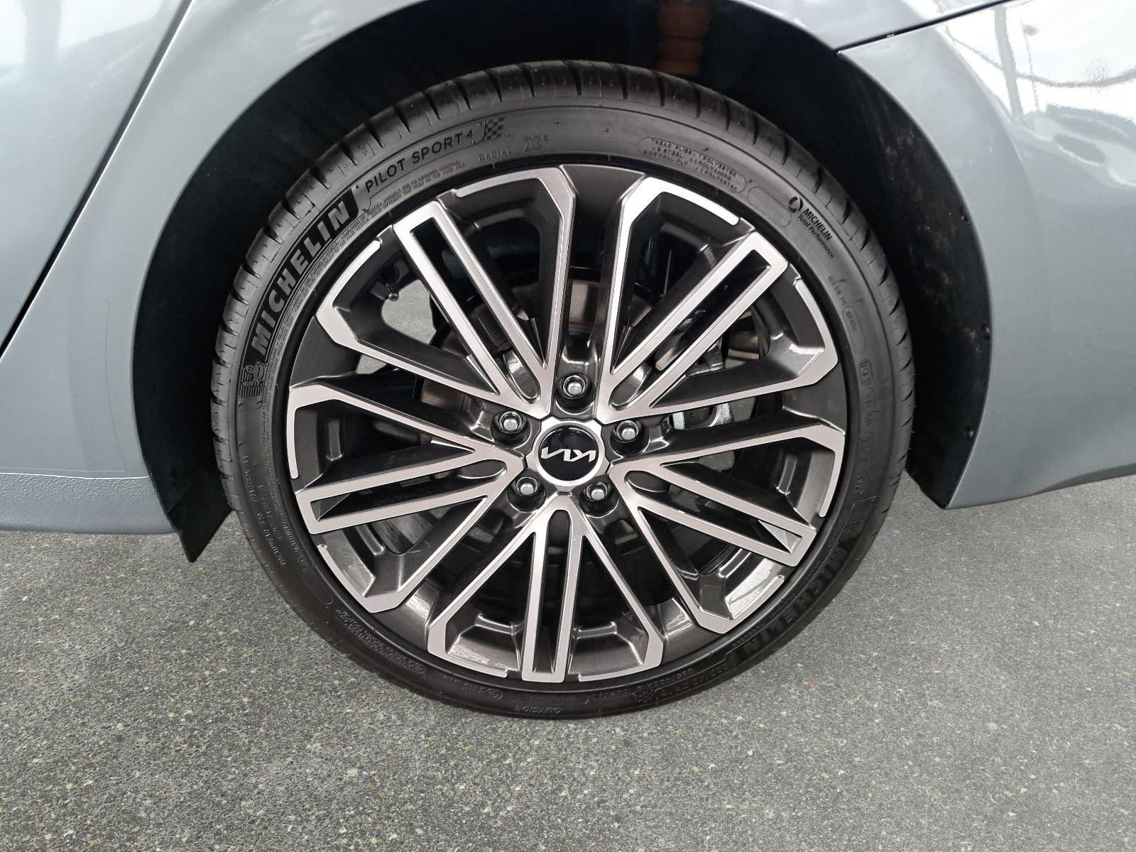 Kia CEED SW 1.5 T-GDI DCT7 GT-LINE TECHNOLOGIE PERFO
