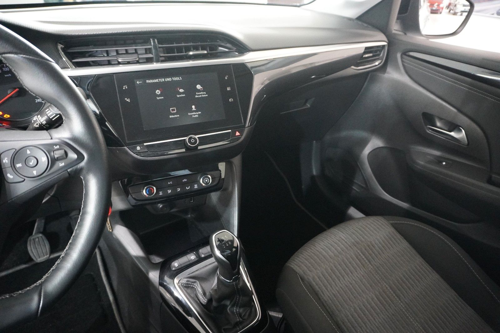 Fahrzeugabbildung Opel Corsa F 1.2 ELEGANCE NAVI/LED/TEMP./SPORT/DAB+