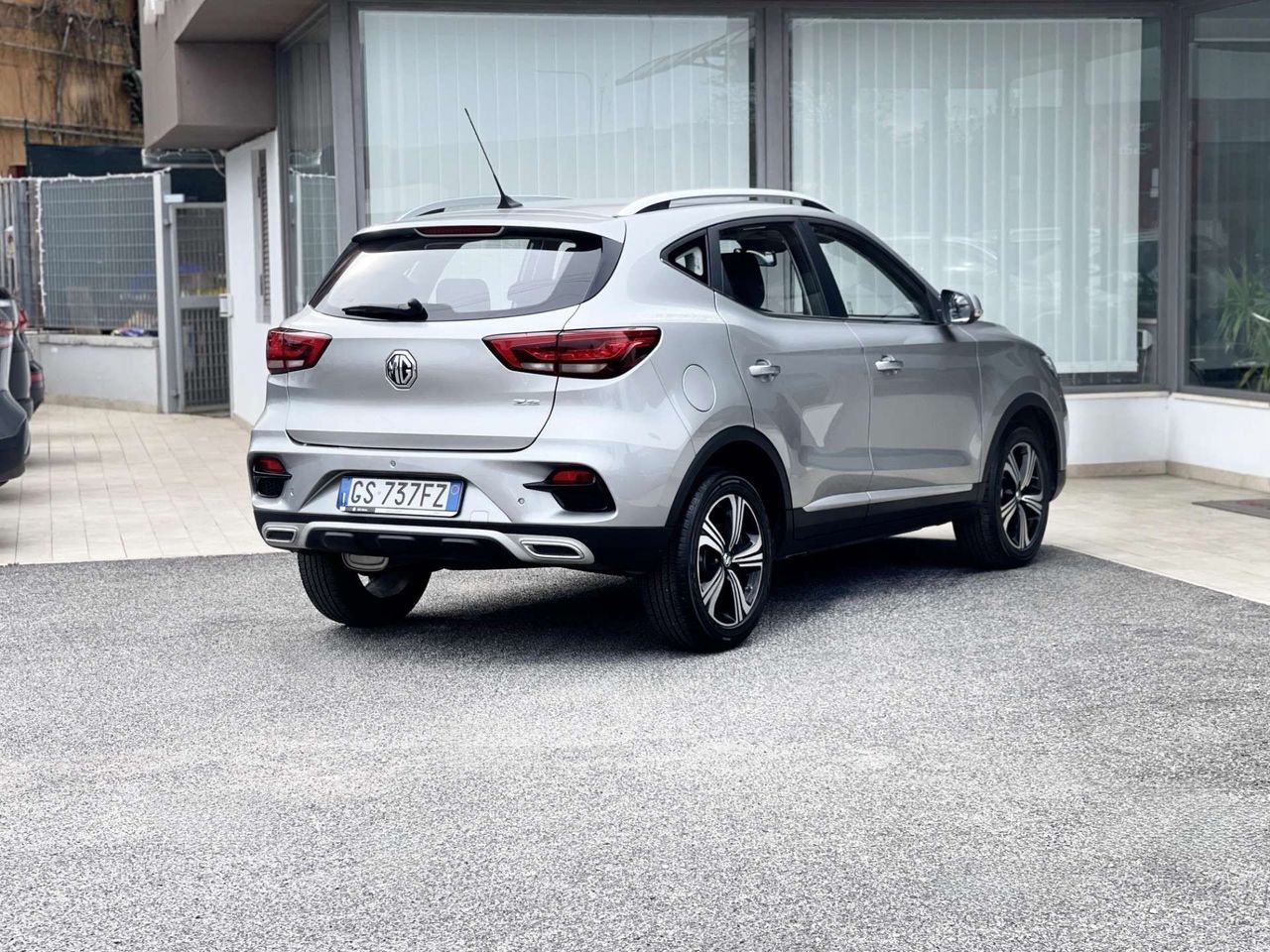 MG ZS