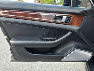 Porsche Panamera - 10