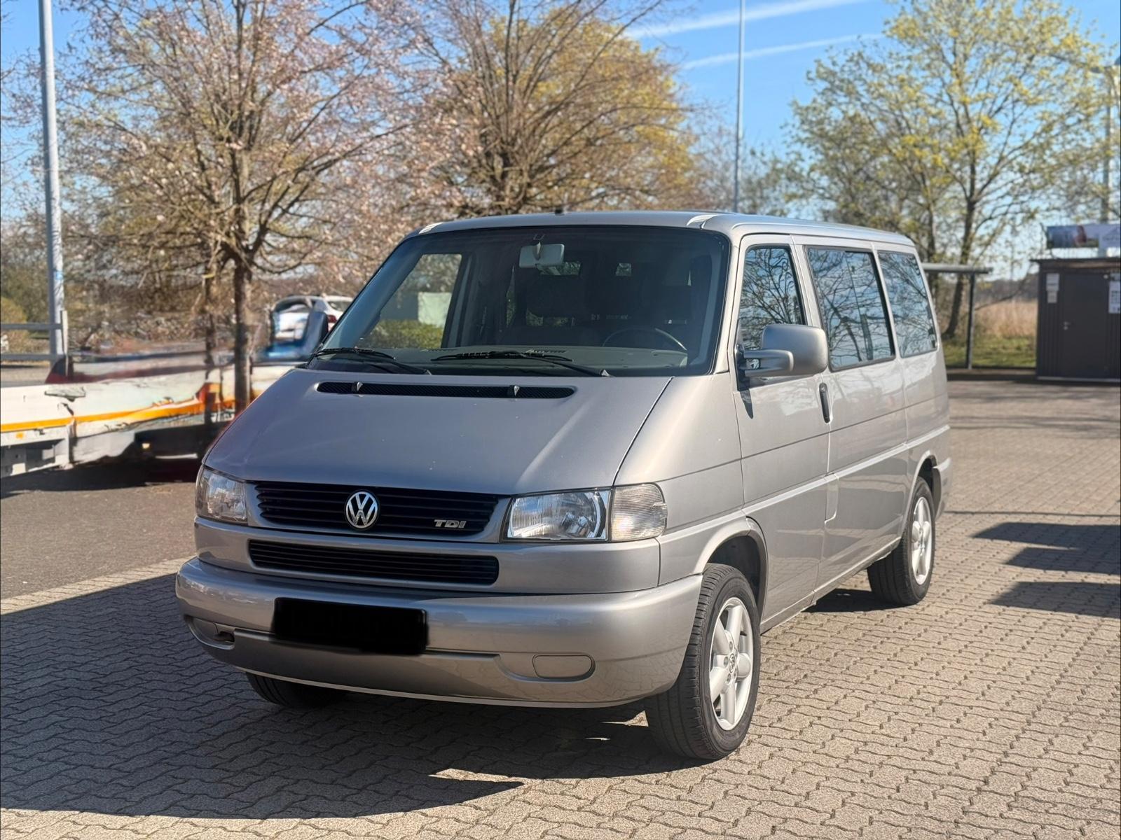 Volkswagen T4 Multivan 2.5 TDI AHK TÜV 07.2027 Top Zustand.