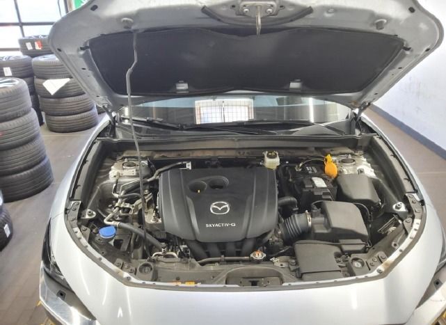 Fahrzeugabbildung Mazda CX-30 2.0 SKYACTIV-G M Hybrid DESIGN HEADUP LED