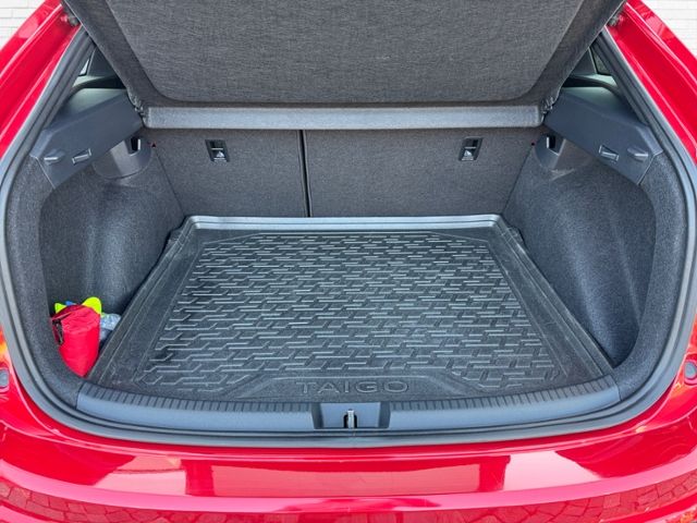Fahrzeugabbildung Volkswagen Taigo R-Line 1.5 TSI 150 PS DSG - MTRX*PANO*APP!