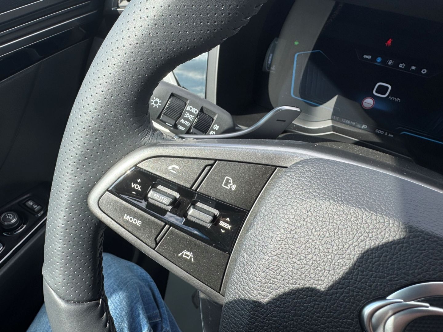 Fahrzeugabbildung KGM Korando Bliss 6/AT 2WD SHZ+LHZ+Kamera