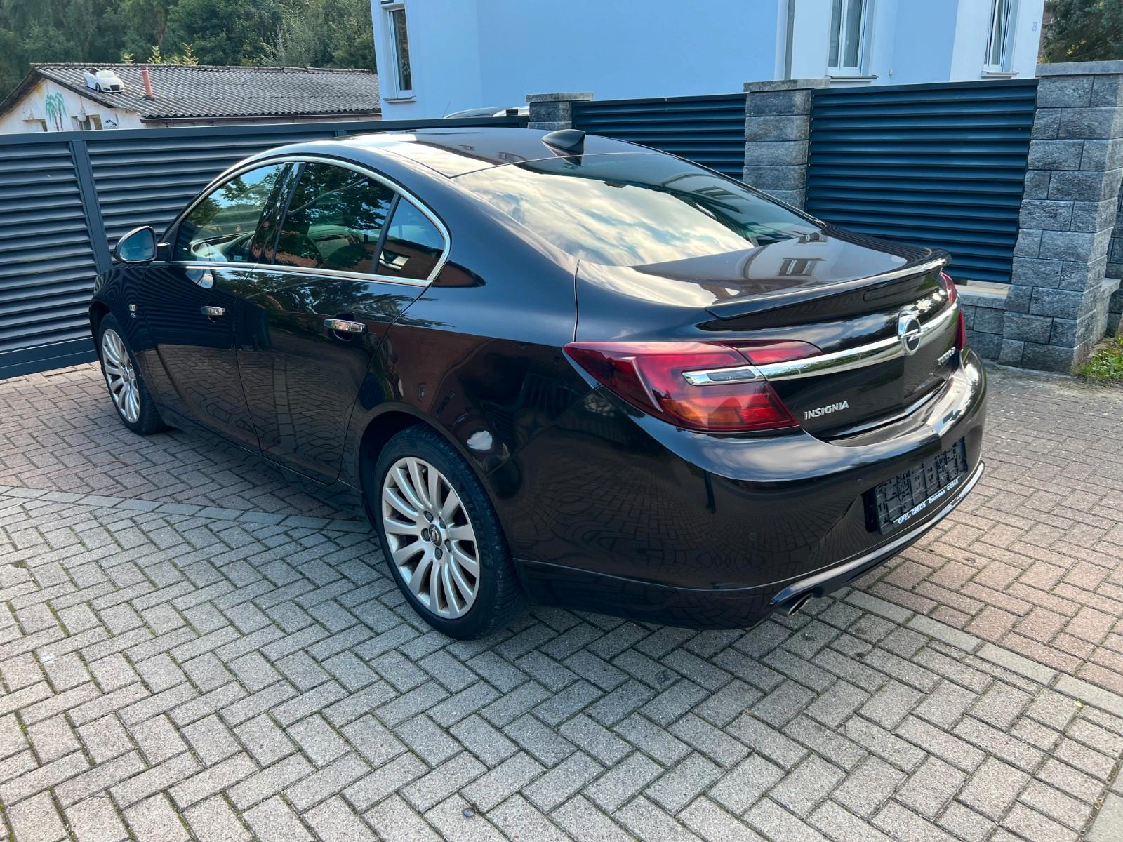 Opel Insignia A Lim Innovation 4x4 2 HAND TÜV 11/2025
