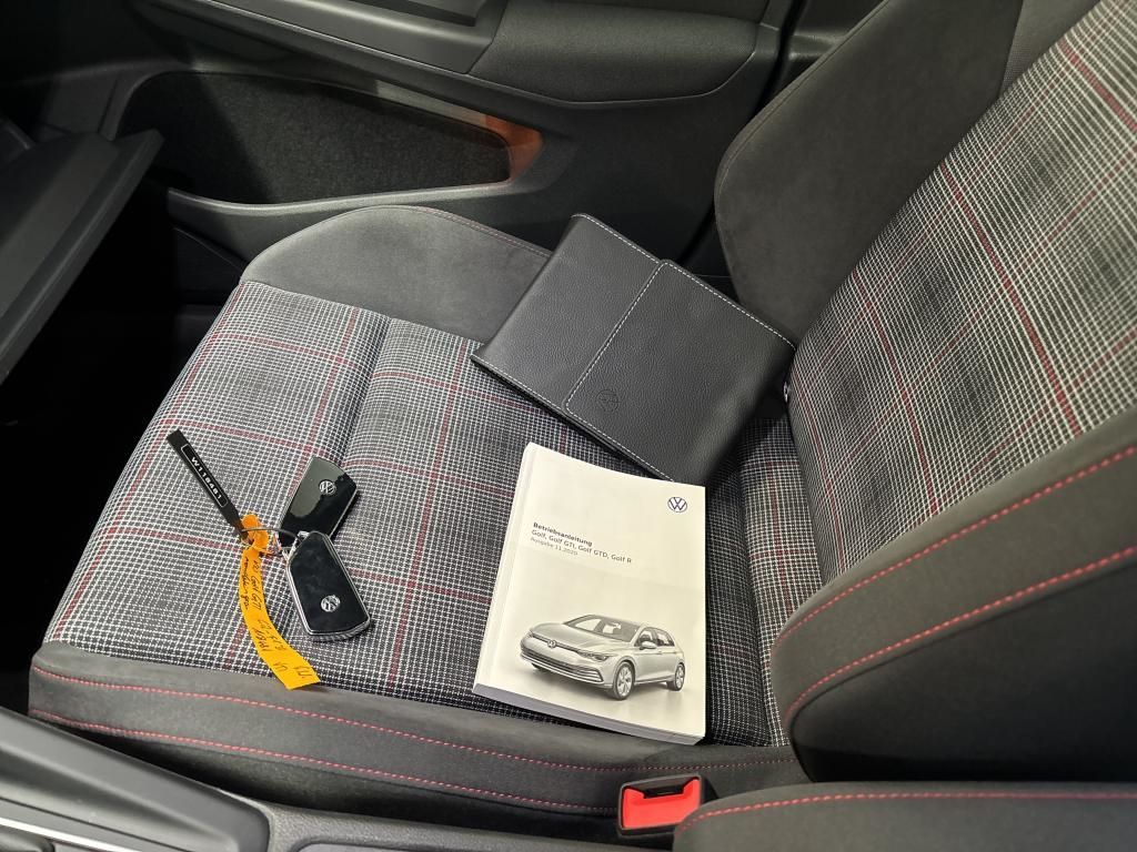 Golf GTI VIII 2.0 TSI Keyless/Kamera/Navi/Matrix