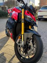 Ducati Streetfighter V4S - Ducati Motorräder in Hamburg
