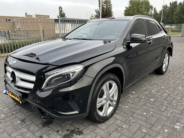 Mercedes-Benz GLA 180 Prestige automatik 63000 km !!.