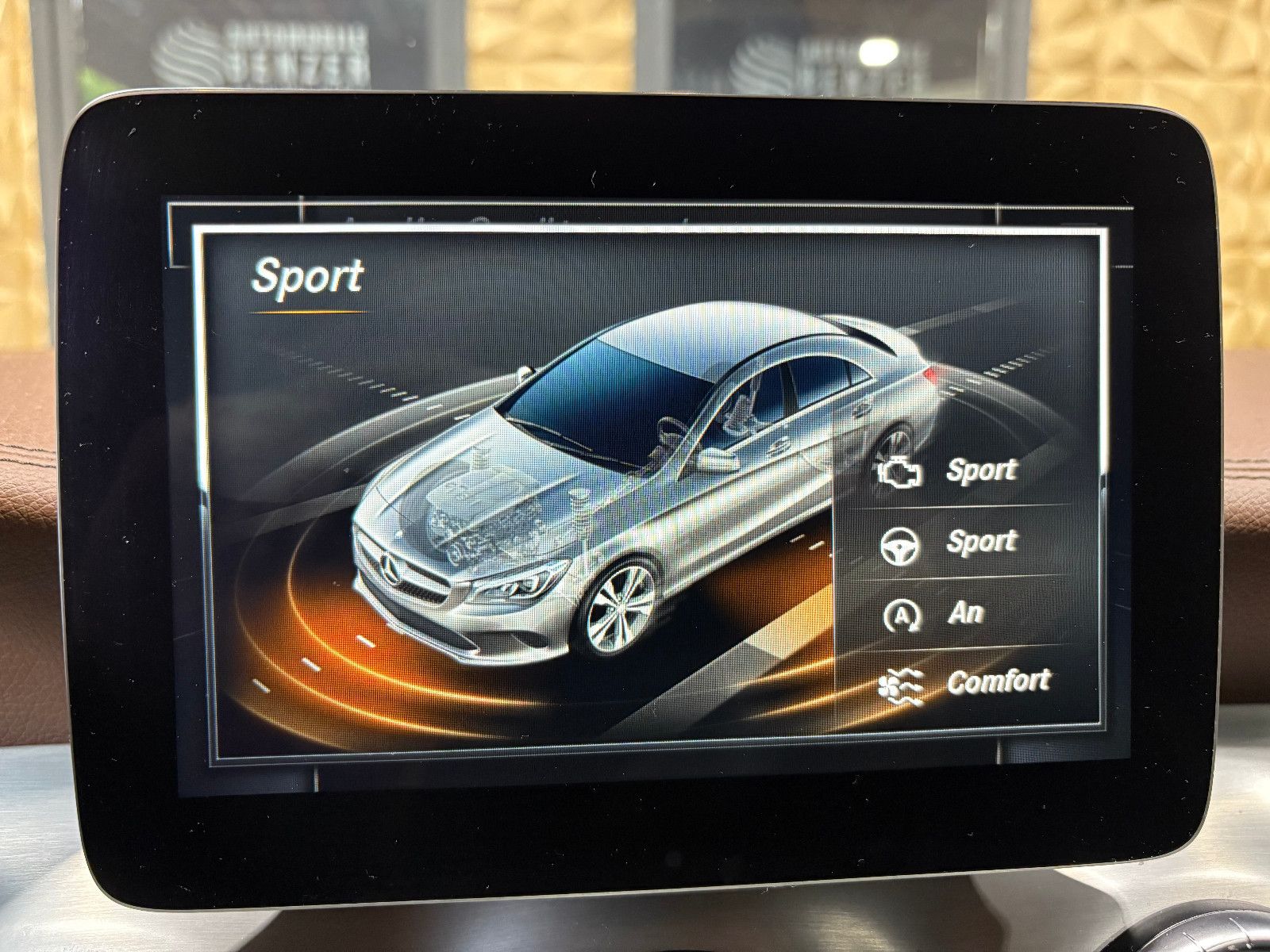 Fahrzeugabbildung Mercedes-Benz CLA 250/KAMERA/SHZ/NAVI/AMG-LINE/KLIMA/TEMPOMAT
