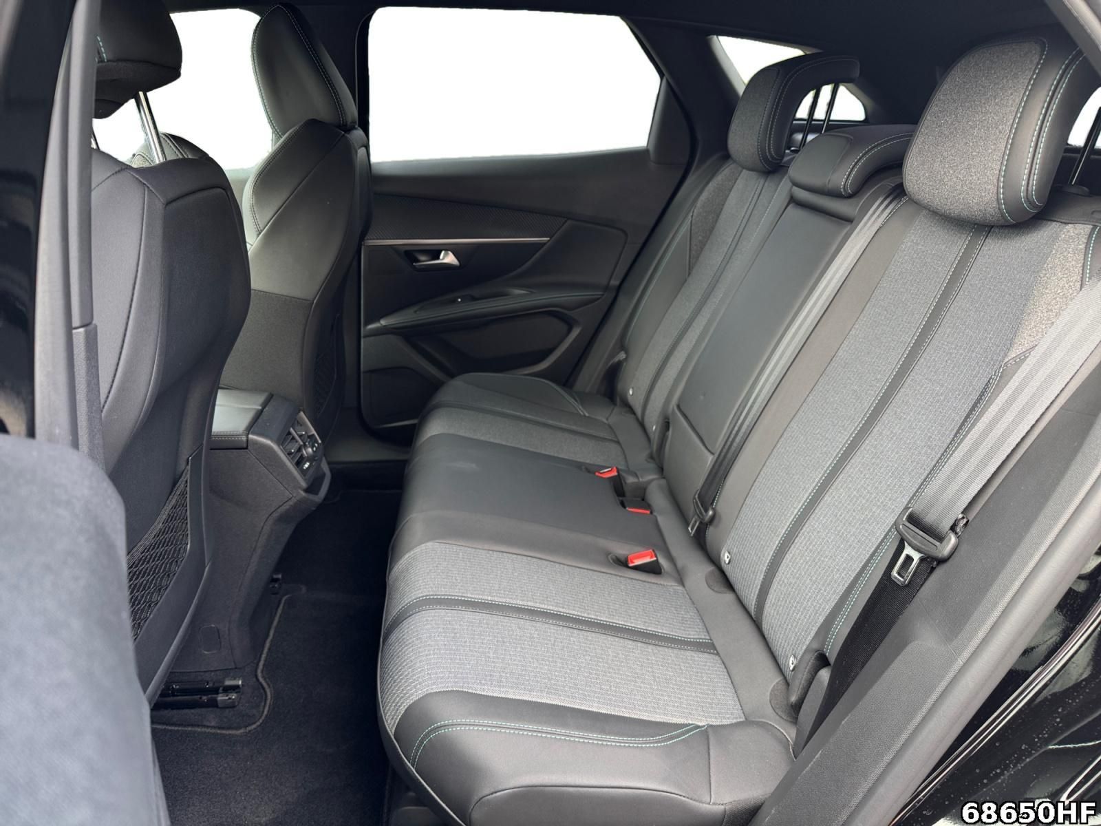 Fahrzeugabbildung Peugeot 3008 1.2 PureTech 130 Allure Pack (EURO 6d)
