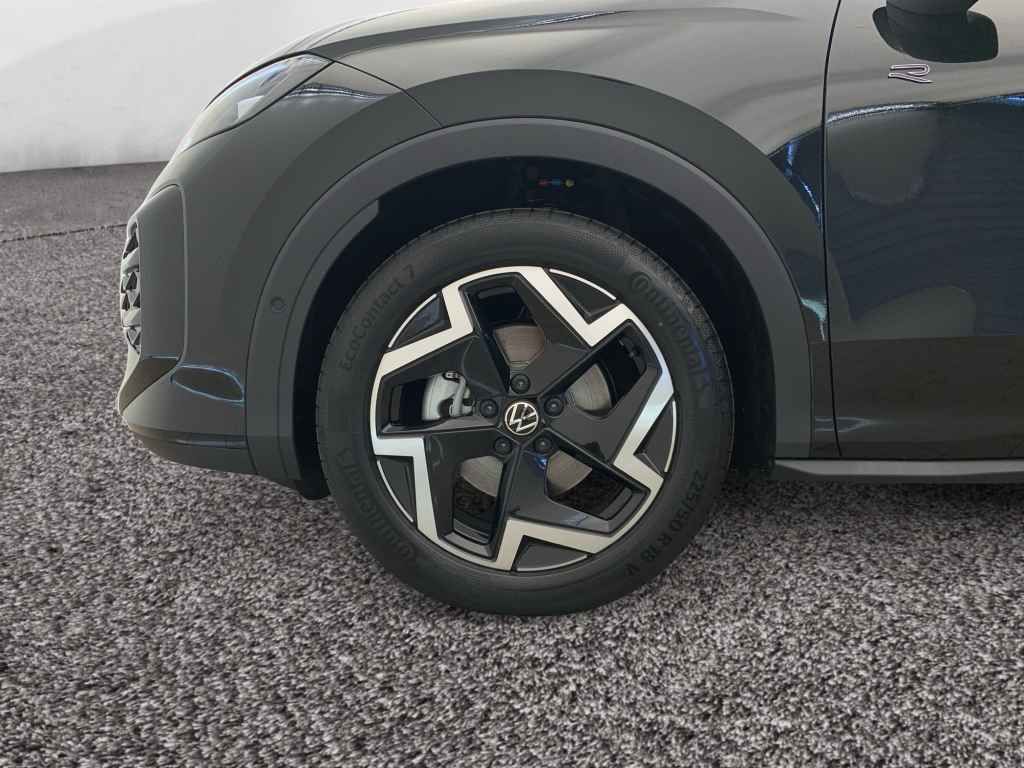 Volkswagen T-Roc R-Line 1.5 eTSI DSG AHK LED ACC PDC R-CAM foto 5