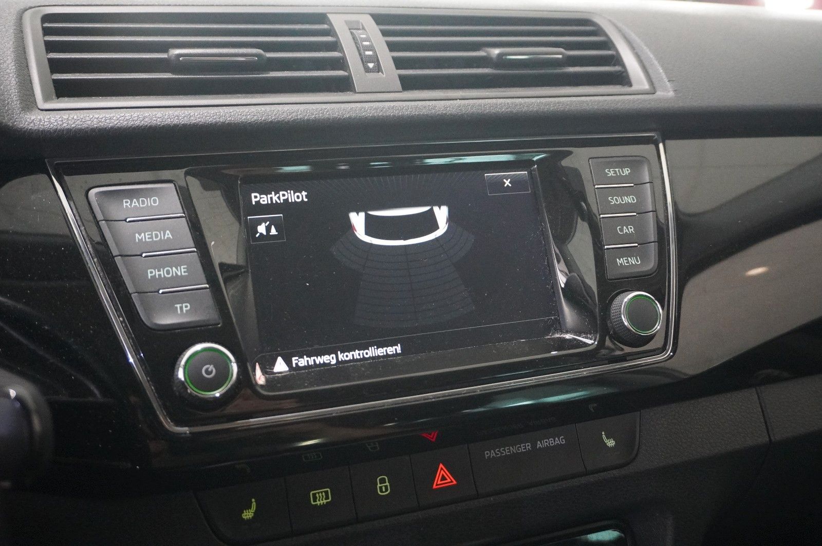 Fahrzeugabbildung SKODA Fabia Combi 1.2 STYLE LED/PDC/KLIMA/SH/USB/NEBEL