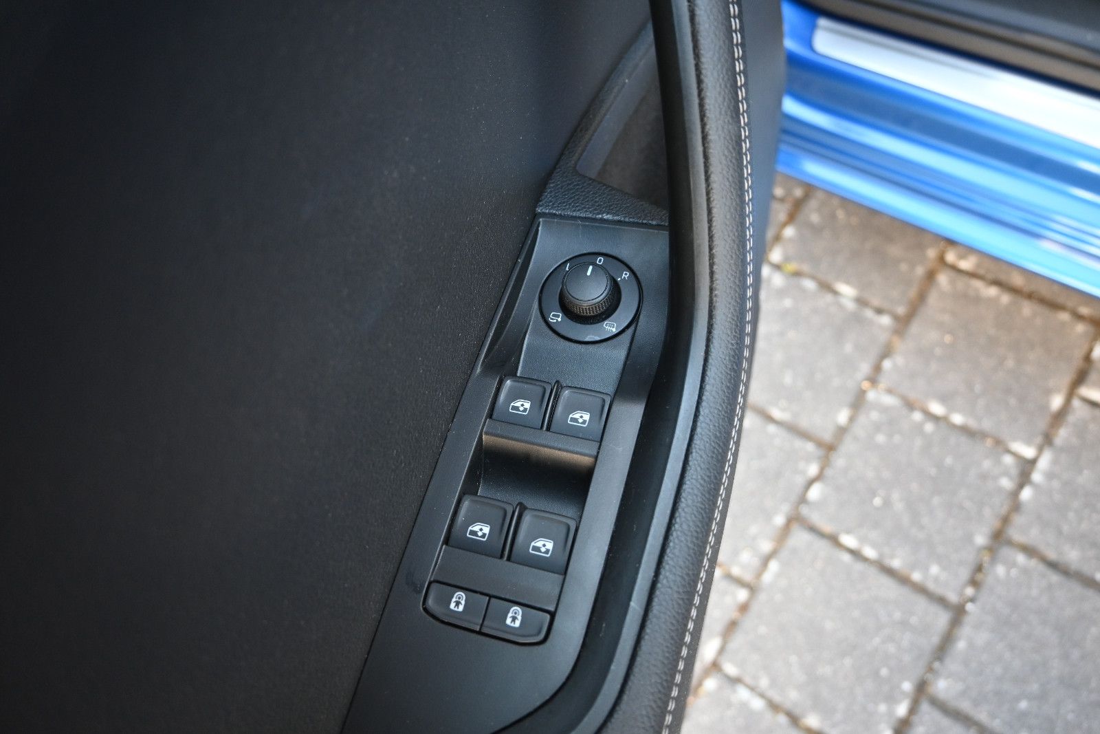 Fahrzeugabbildung SKODA Superb 1.5 TSI ACT DSG STYLE COMBI °ACC°AHK°