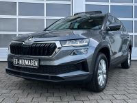 SKODA Karoq 1.5 TSI DSG Selection PANO KAM AHK 5JGAR bei Autohaus Landmann & Maier OHG