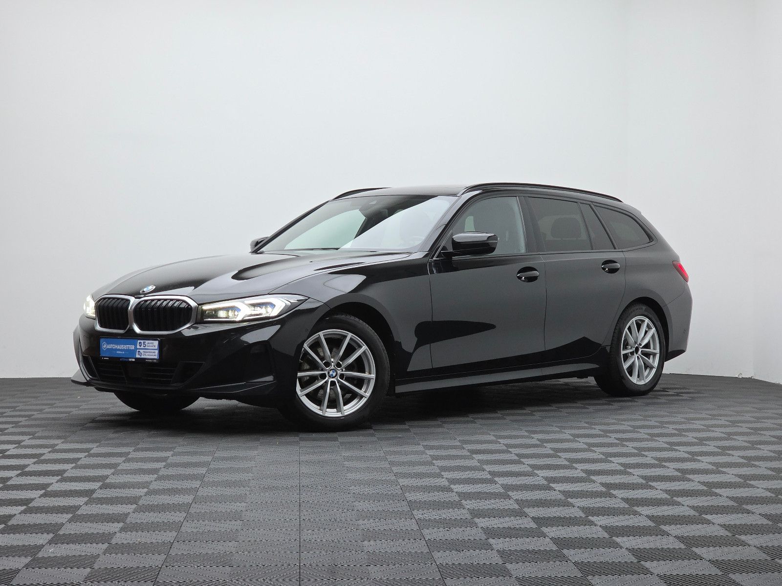 2024 BMW 320