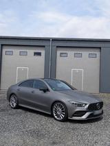 Mercedes-Benz CLA 200 -