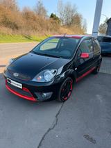Ford Fiesta Black Magic - Ford Fiesta: Black Magic