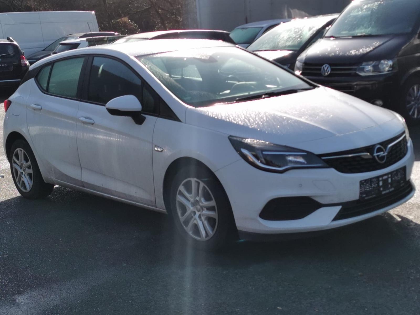 Opel Astra K Lim. 5-trg. Edition MOTORPROBLEM