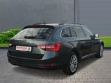 Skoda Superb Combi 2.0 Ambition TDI+Anhängerkupplung+S - gebrauchte Skoda Superb aus dem Jahr 2021